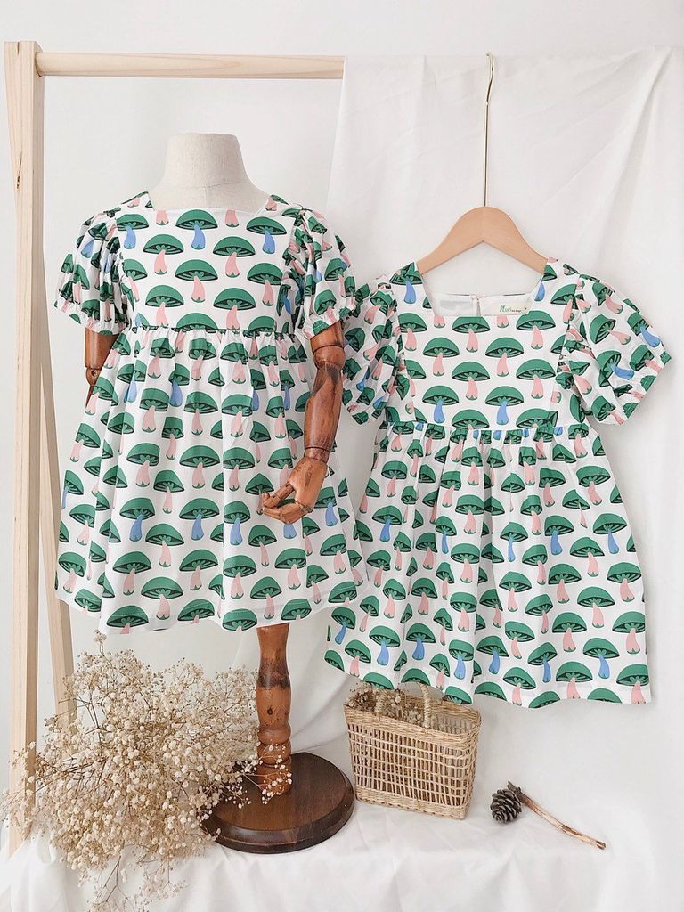 Đầm babydoll họa tiết nấm bé gái