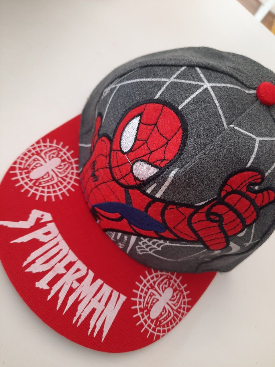 Nón kết Spiderman cực ngầu cho bé trai