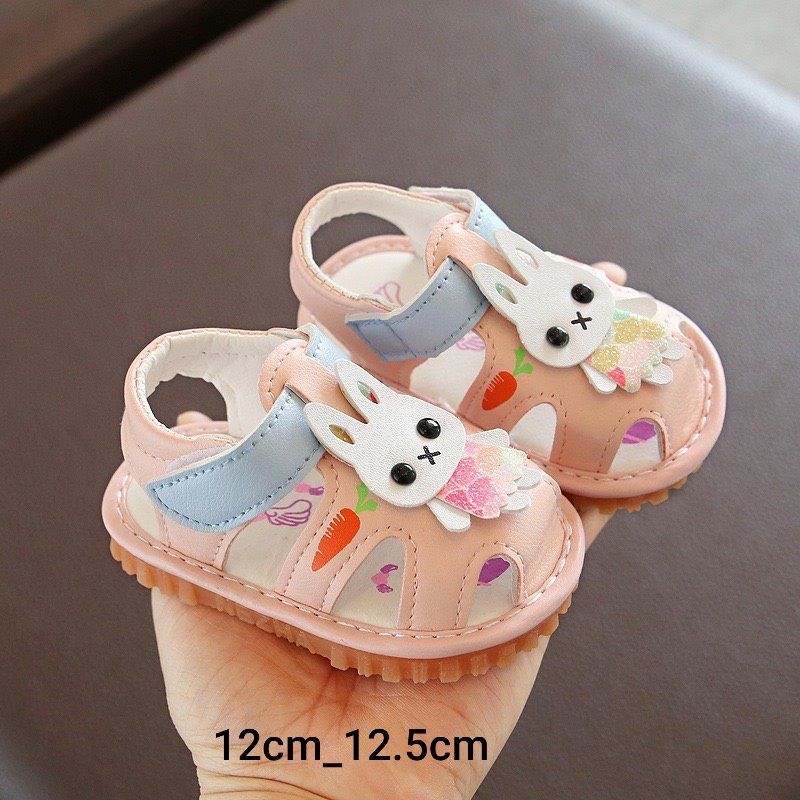 Giày sandal thỏ bé gái