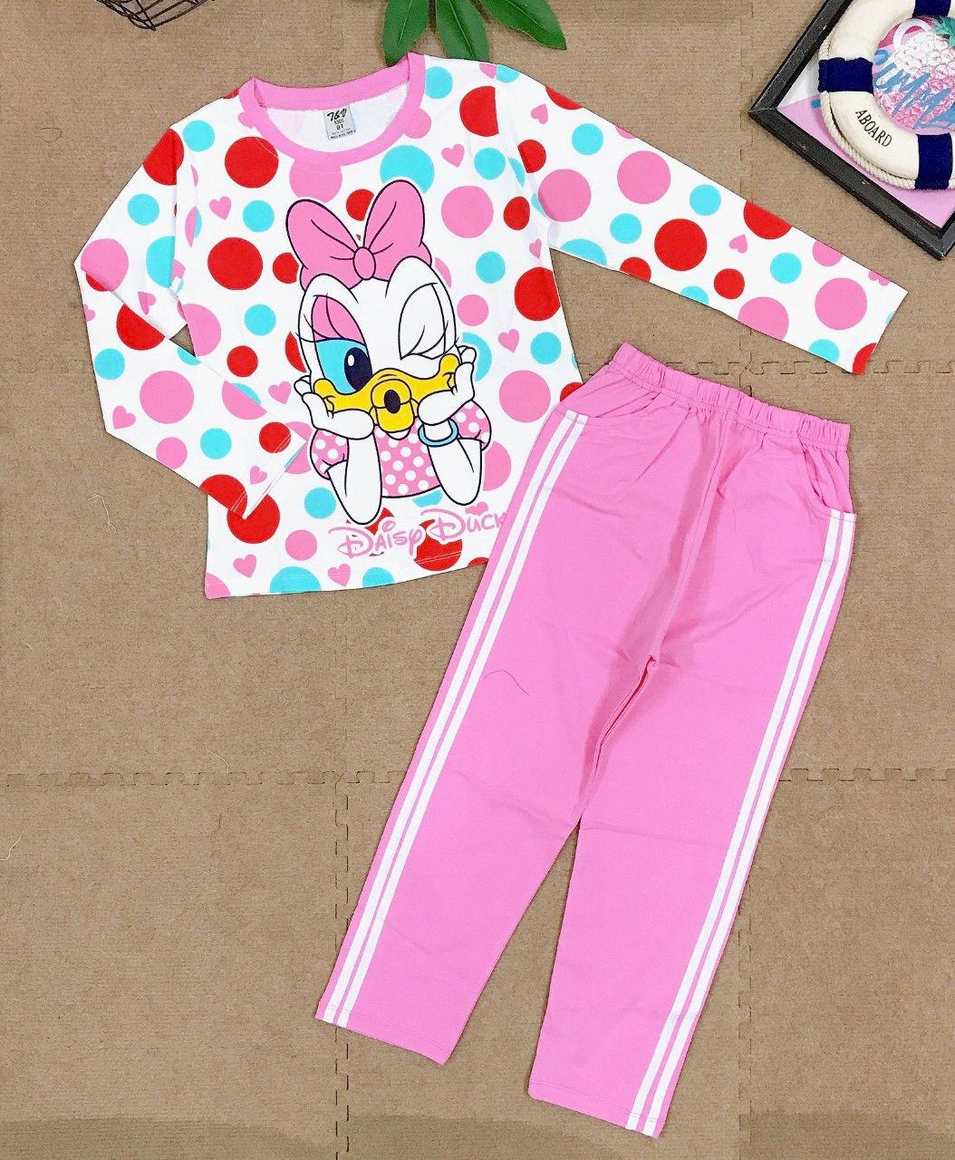Bộ thun dài vịt Daisy bé gái