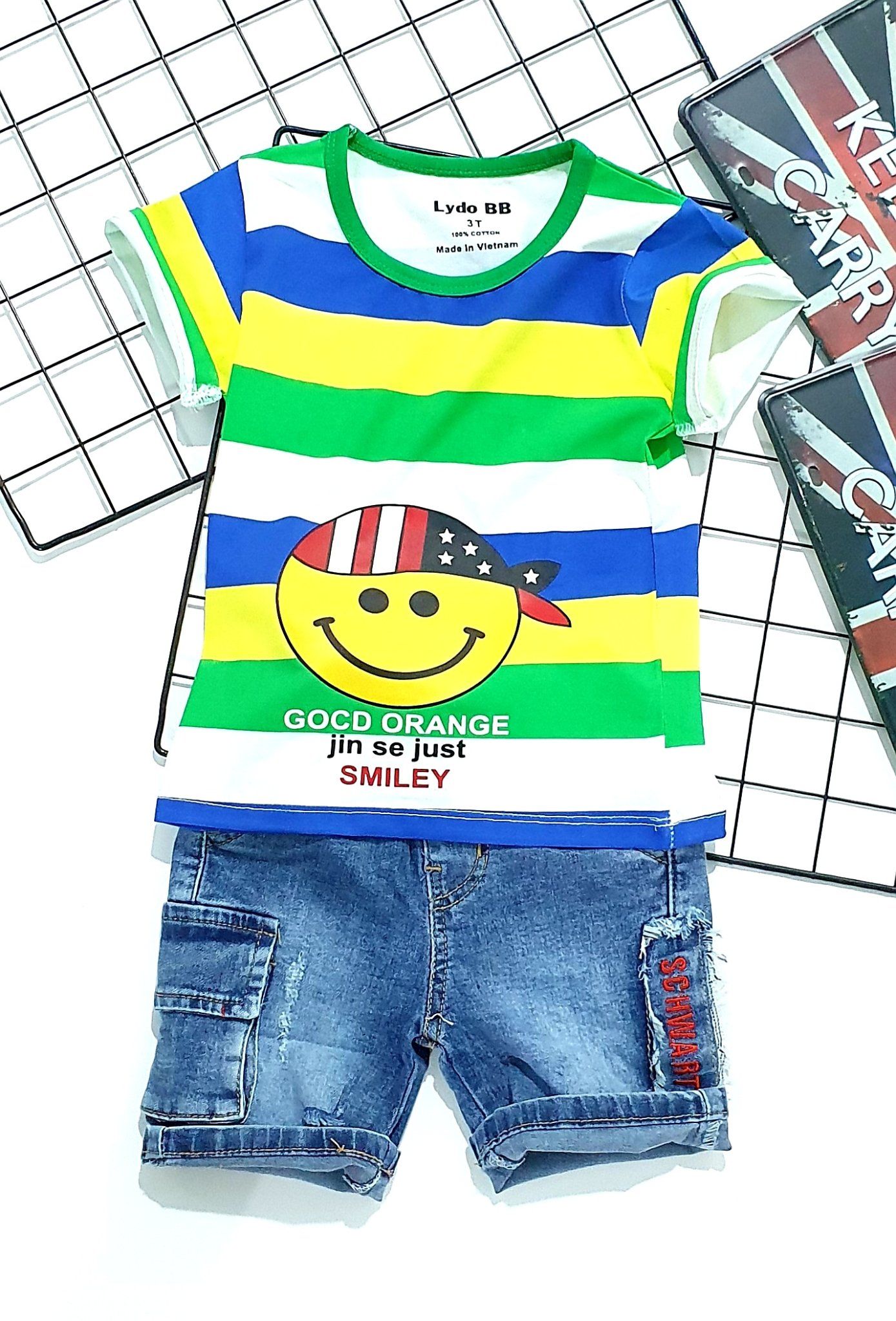 Set jean lửng sọc mặt cười bé trai