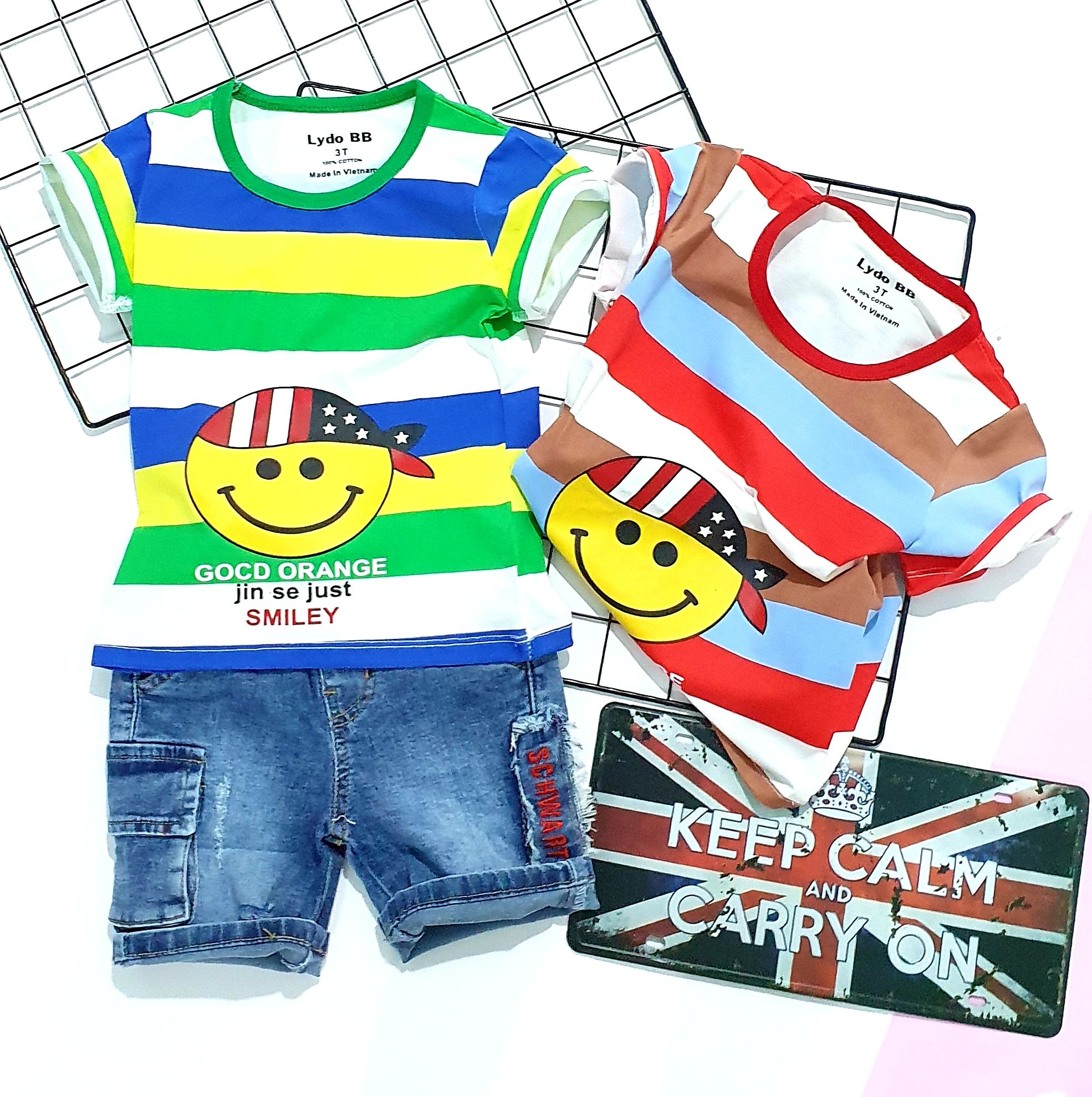 Set jean lửng sọc mặt cười bé trai