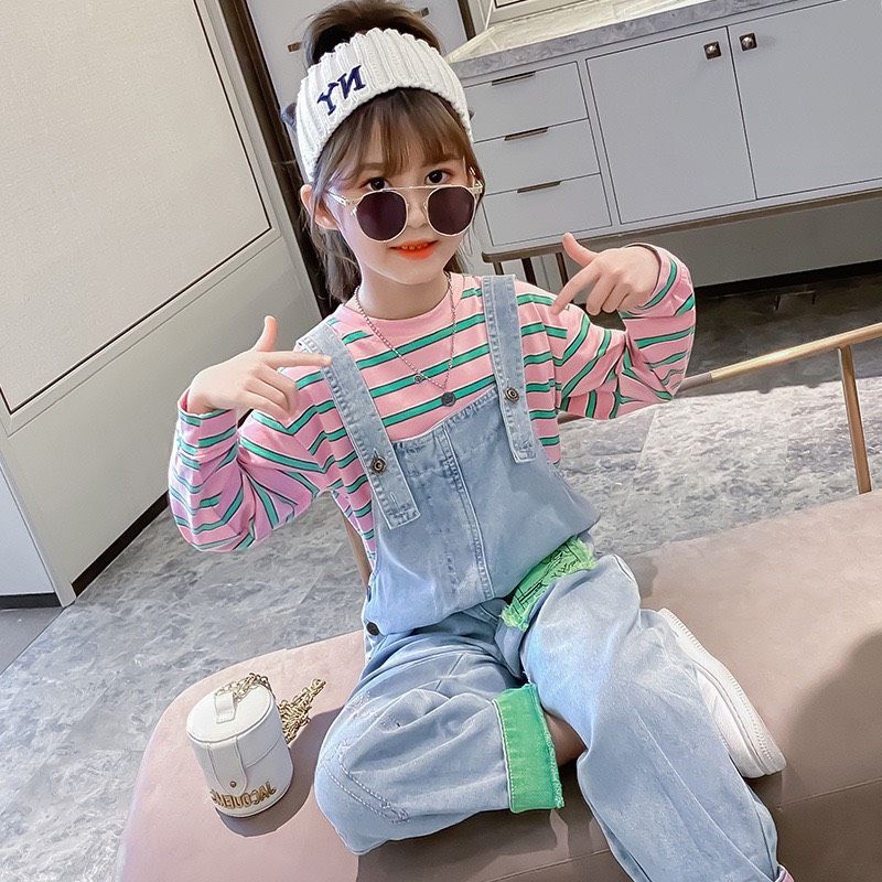 Set yếm jean áo tay dài bé gái