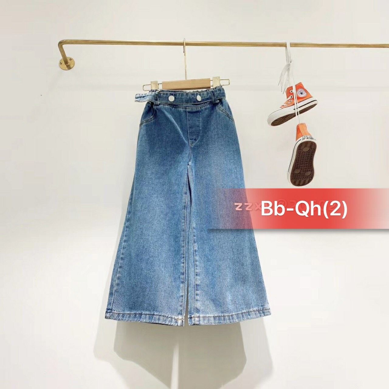 Quần jean ống rộng bé gái