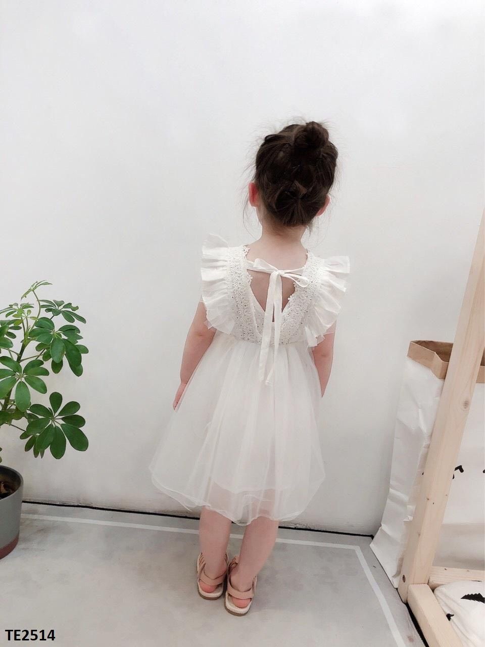 Váy ren cột nơ lưng