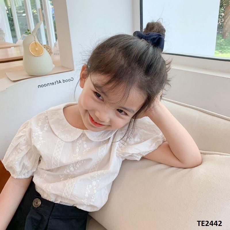 Áo sơm mi cổ sen bé gái