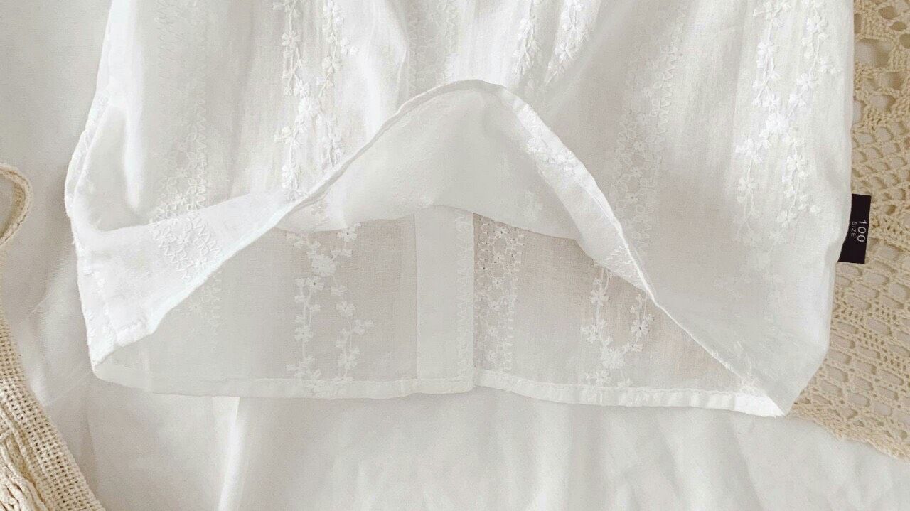 Áo sơm mi cổ sen bé gái