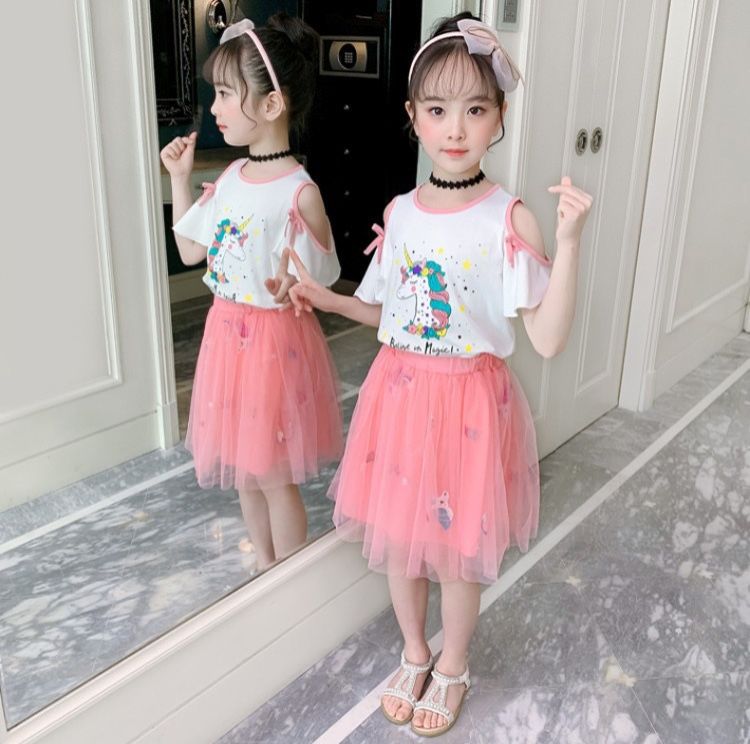 Đầm ngựa trễ vai bé gái