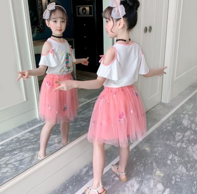 Đầm ngựa trễ vai bé gái