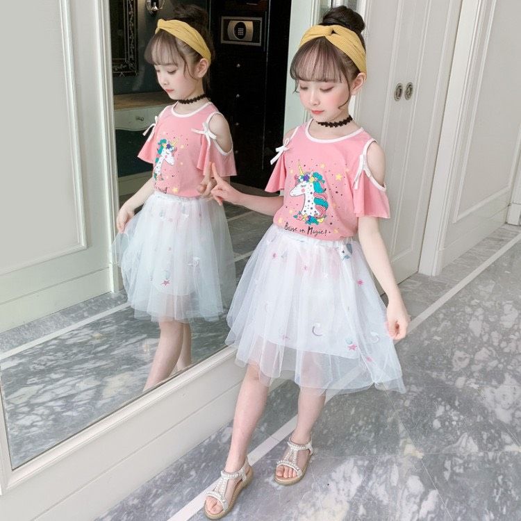 Đầm ngựa trễ vai bé gái