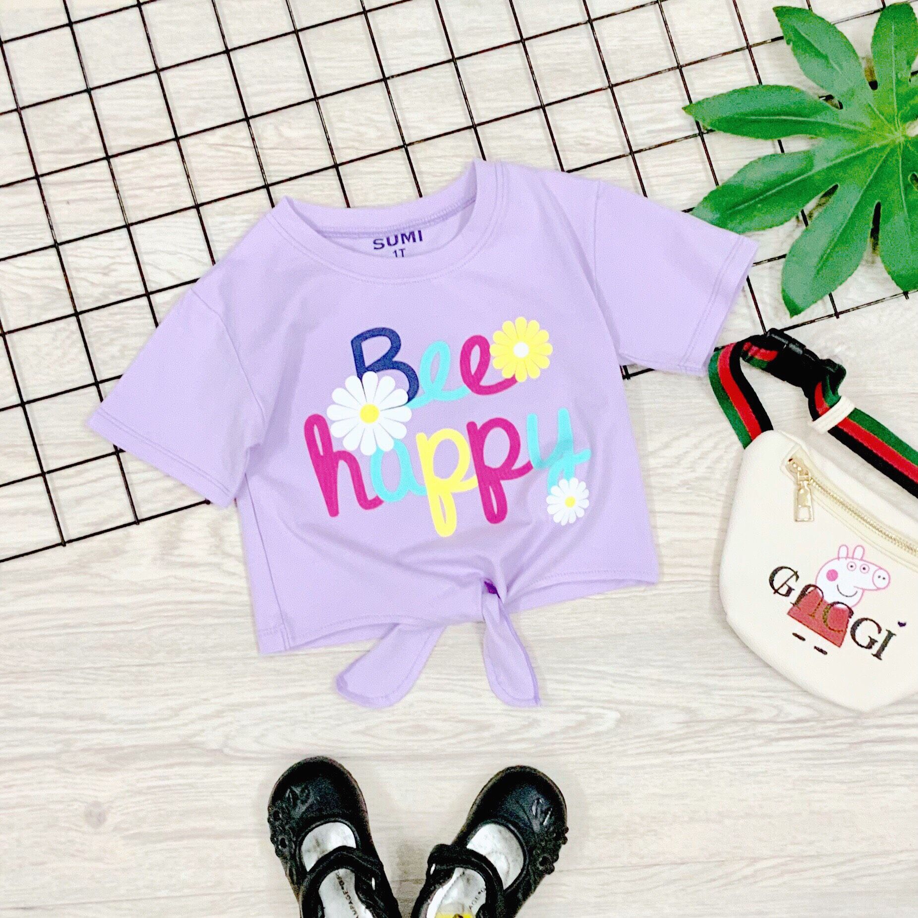 Áo thun croptop Bee Happy