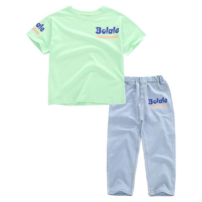 Set jean lửng áo chữ bé gái