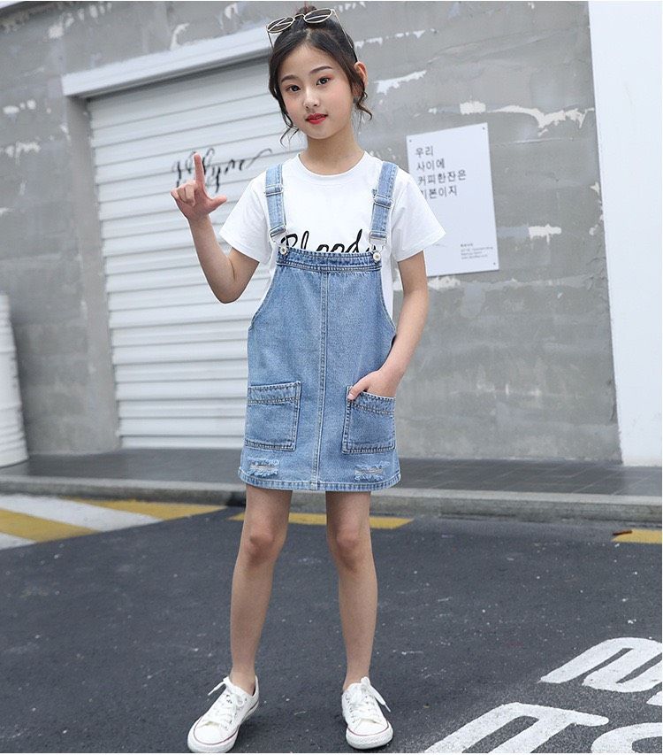 Set yếm váy jean bé gái