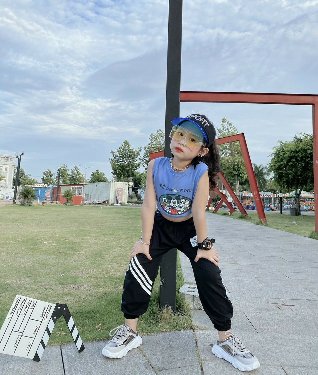 Bộ thể thao bé trai và bé gái