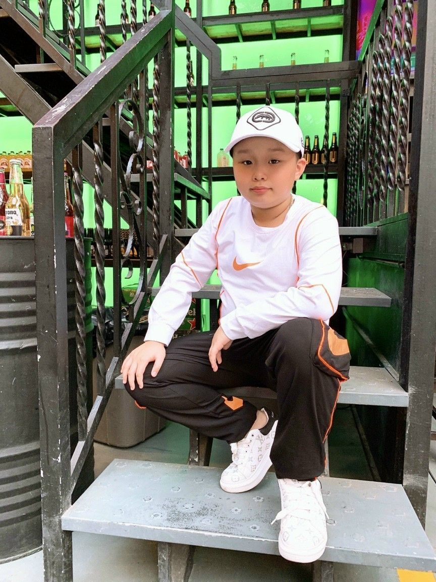 Bộ Nike dài tay bé trai