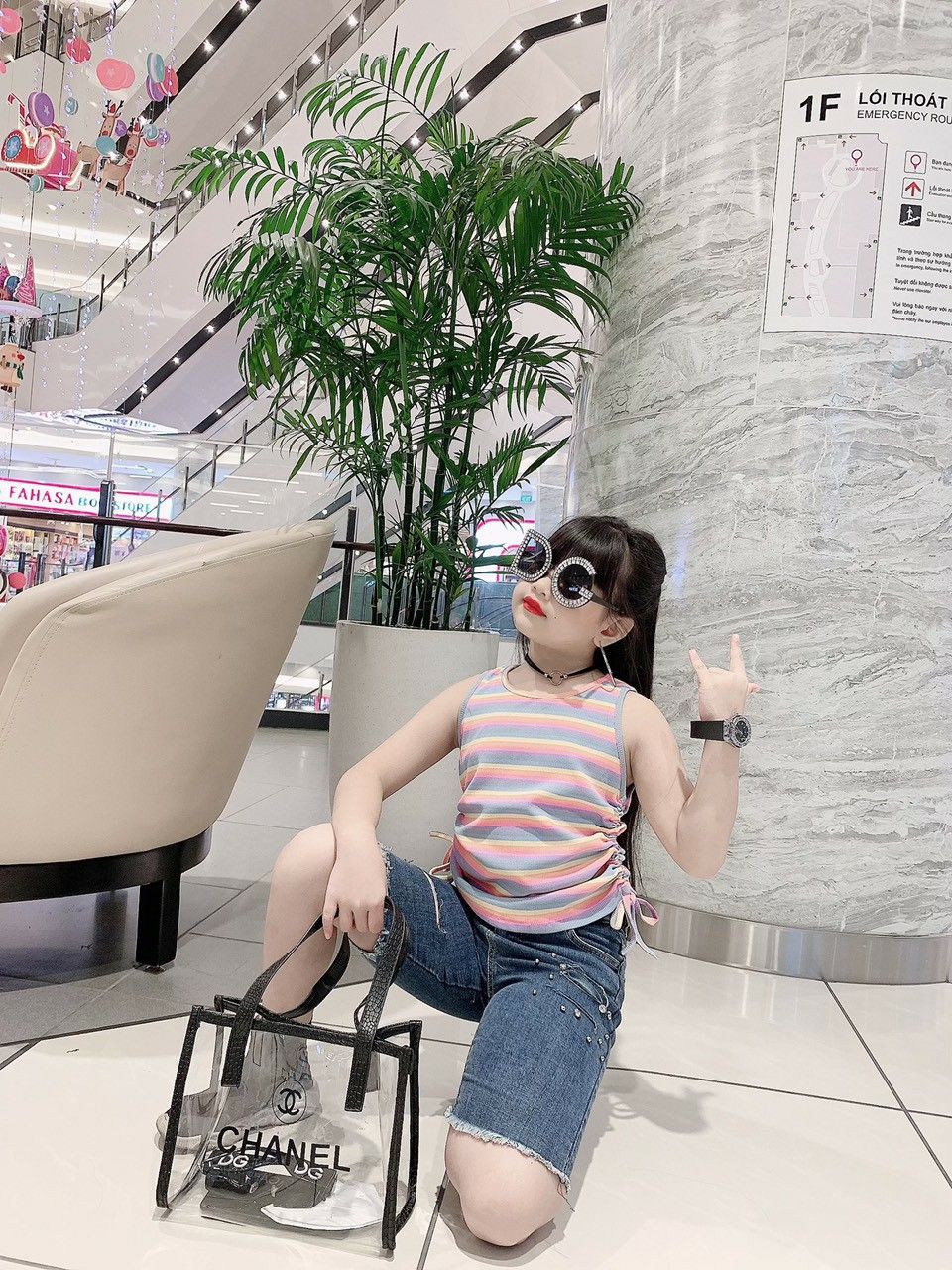Áo thun sọc rút dây bé gái