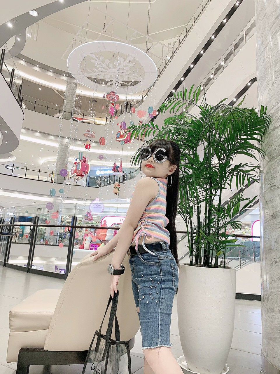Áo thun sọc rút dây bé gái