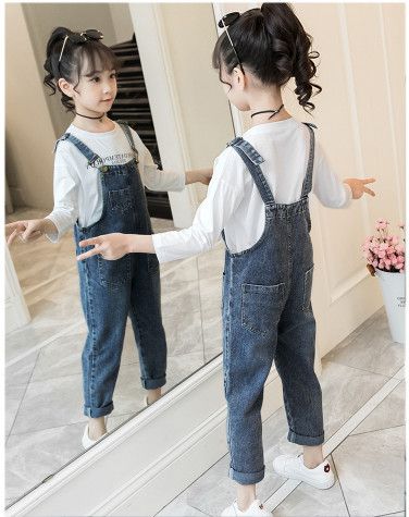Quần yếm jean dài bé gái