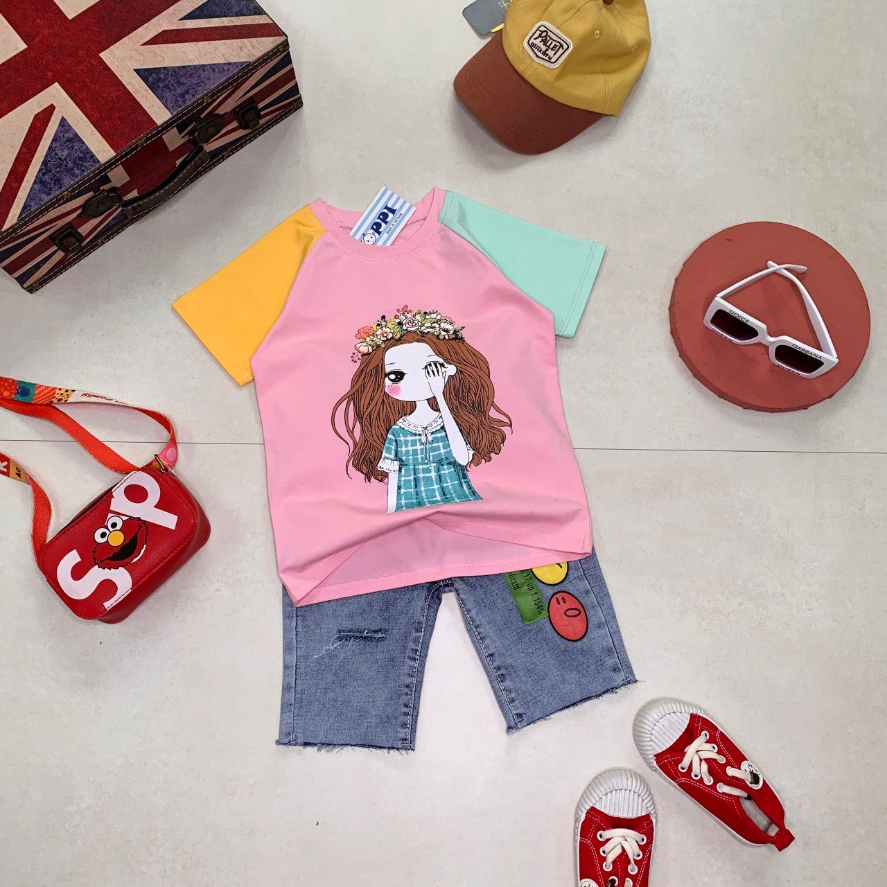 Set jean lỡ cô gái