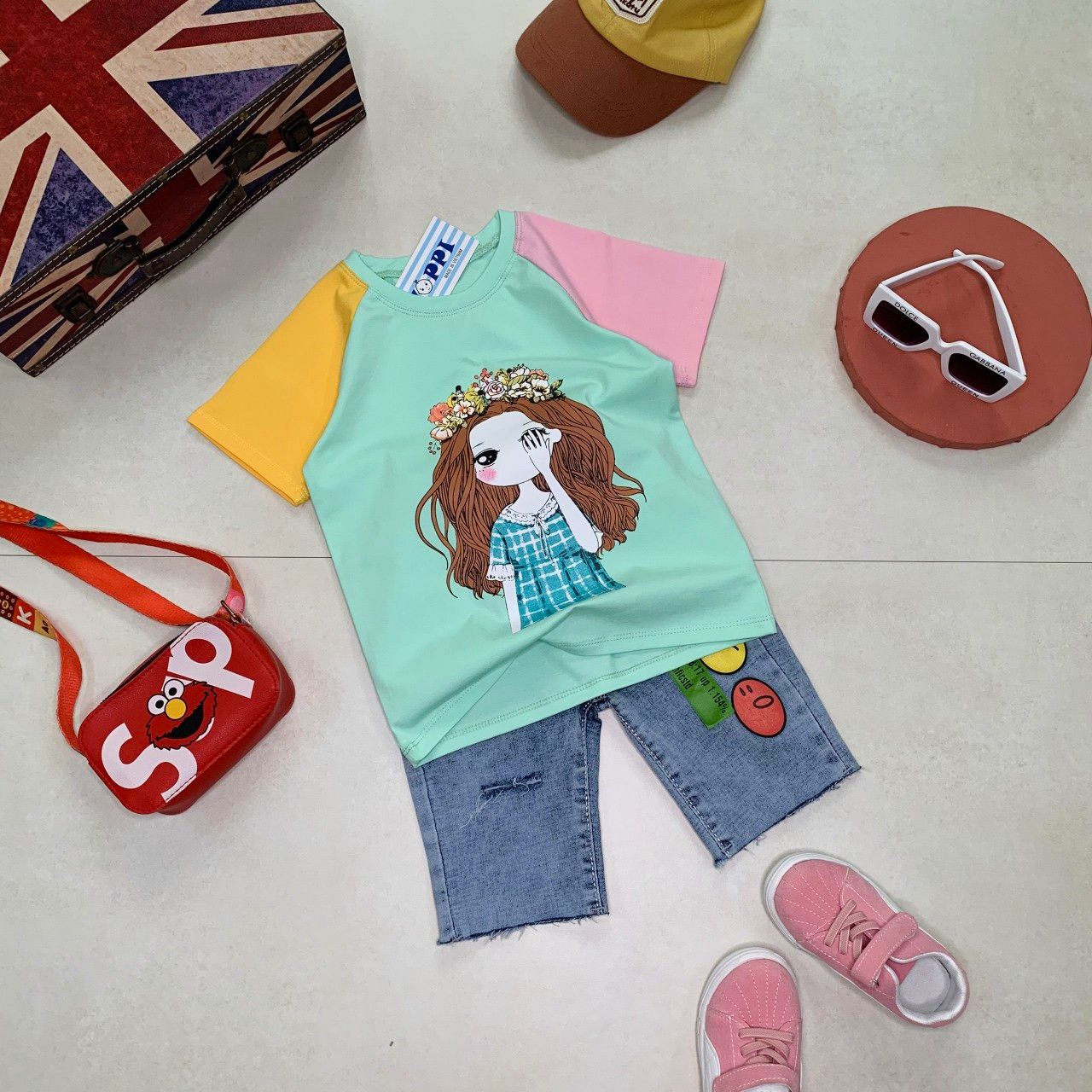 Set jean lỡ cô gái