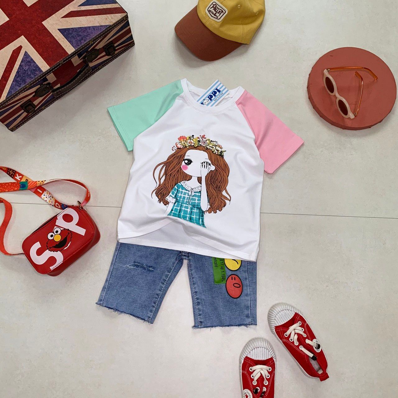 Set jean lỡ cô gái