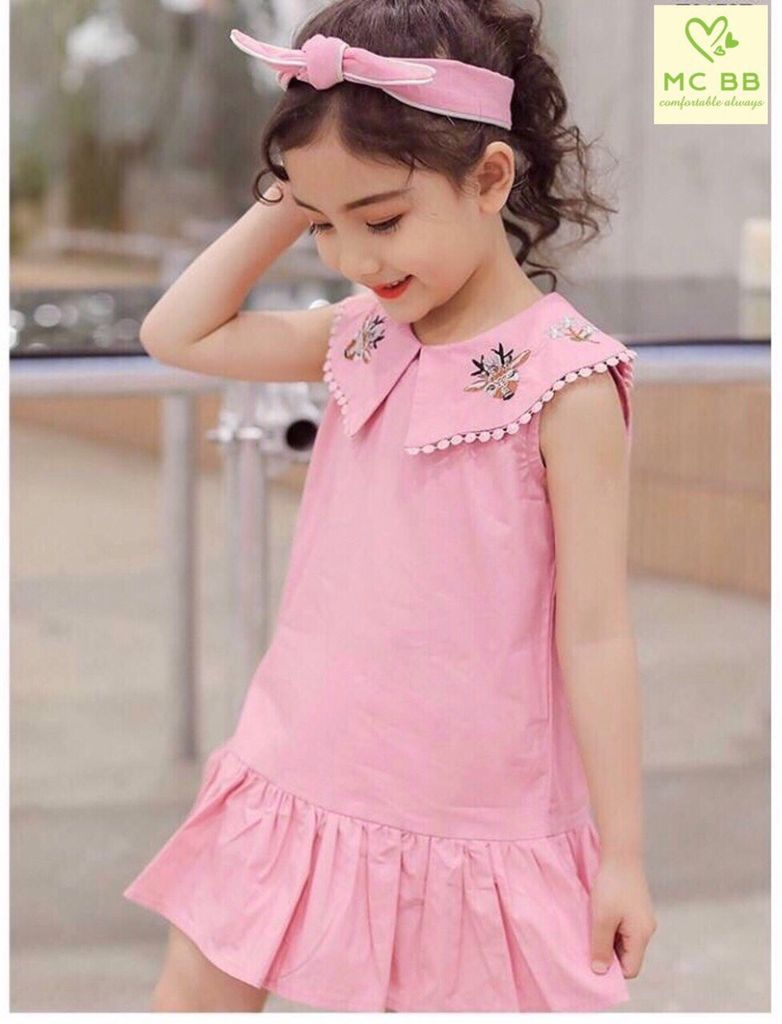 Đầm đuôi cá cổ sen