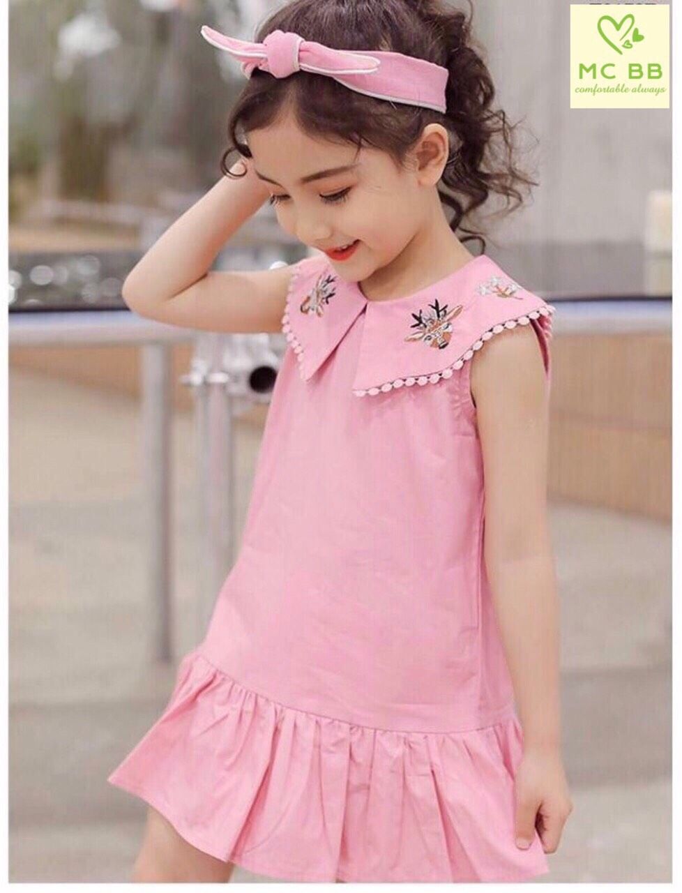 Đầm đuôi cá cổ sen