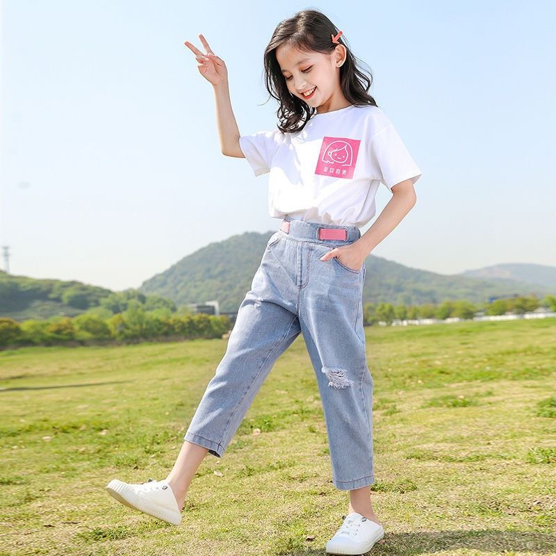 Set jean chữ bé gái