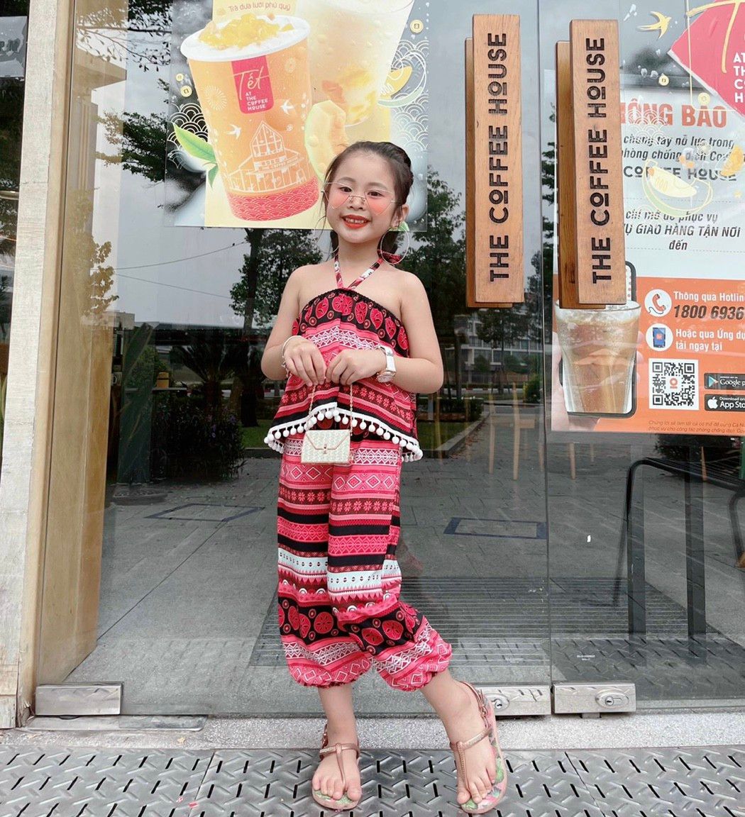 Bộ thổ cẩm bé gái