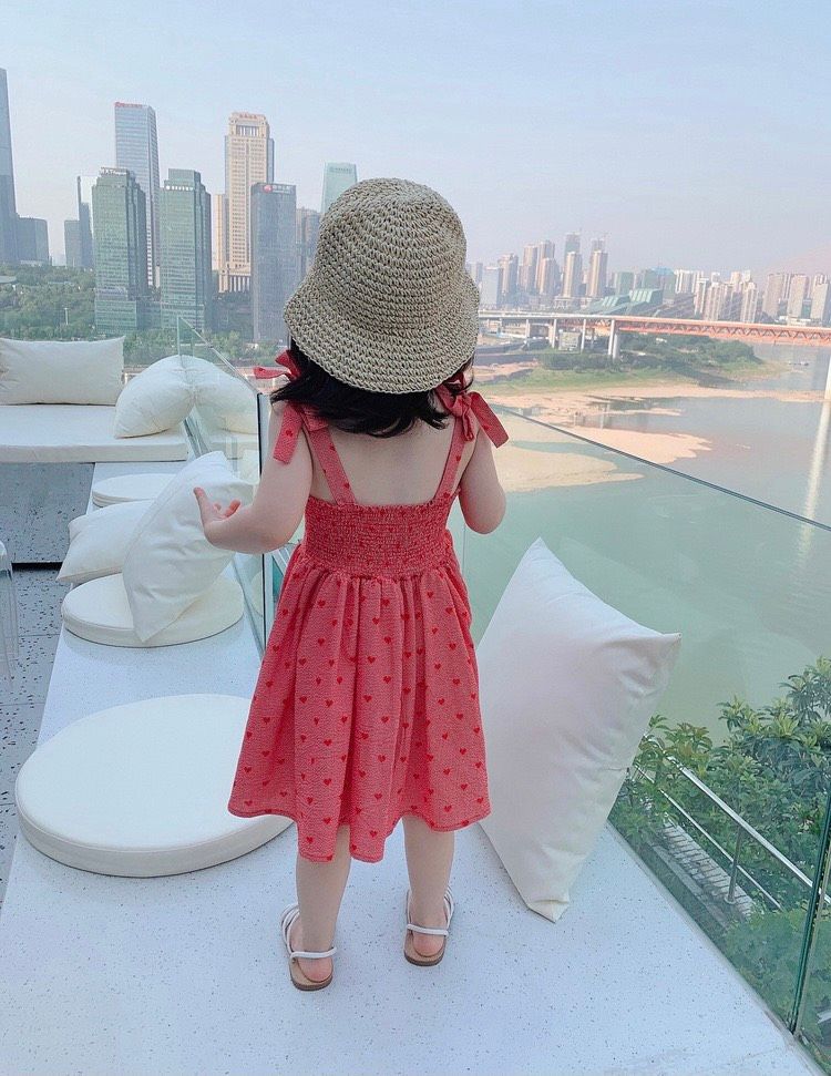 Đầm 2 dây trái tim bé gái