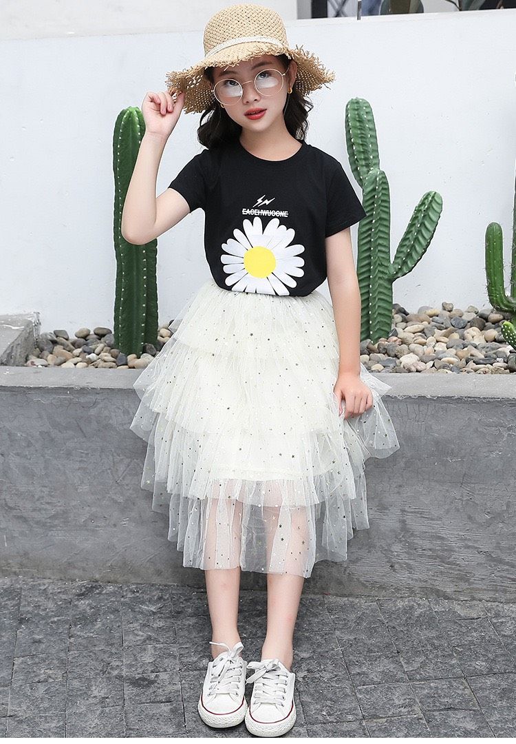 Set áo hoa cúc váy tầng đính kim sa