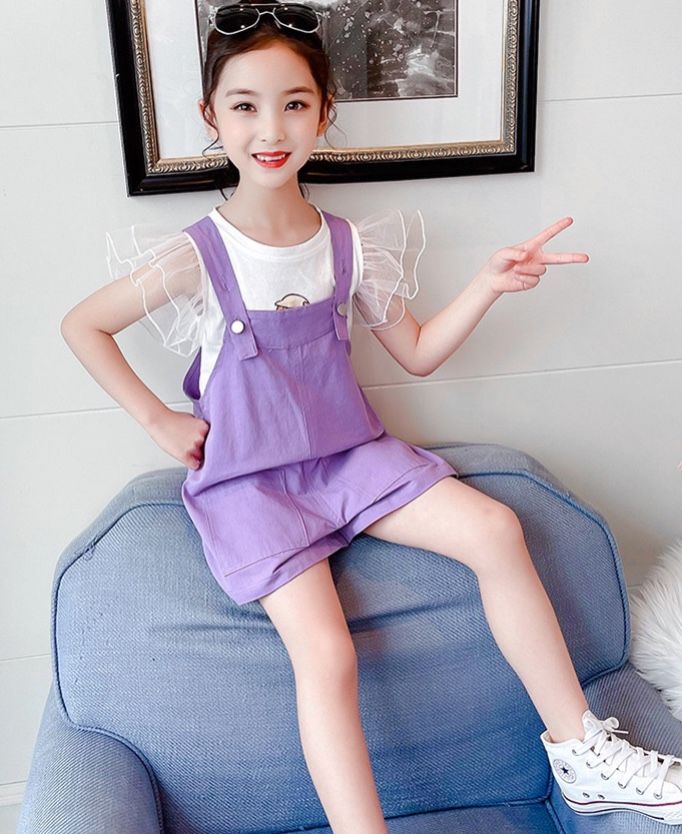 Set yếm kaki phối áo tay cánh tiên
