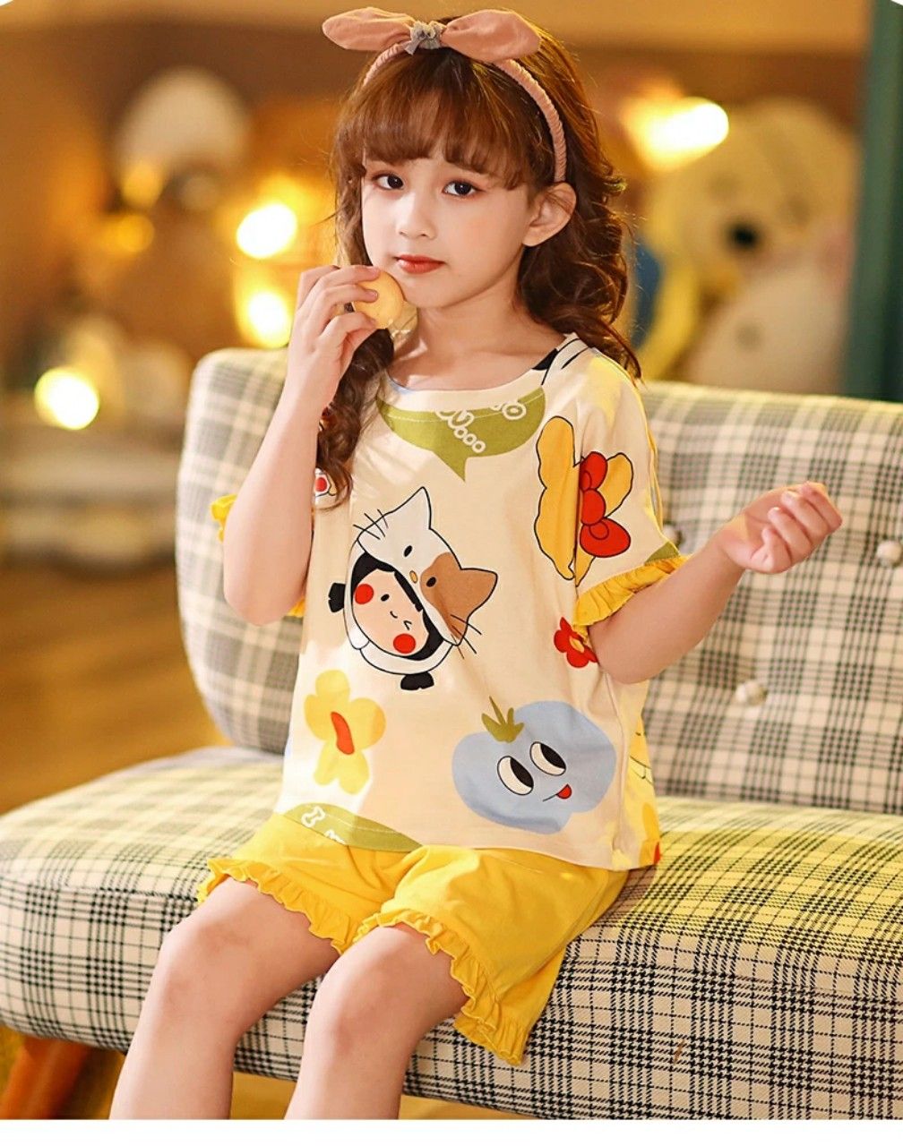 Bộ thun đùi họa tiết bé gái
