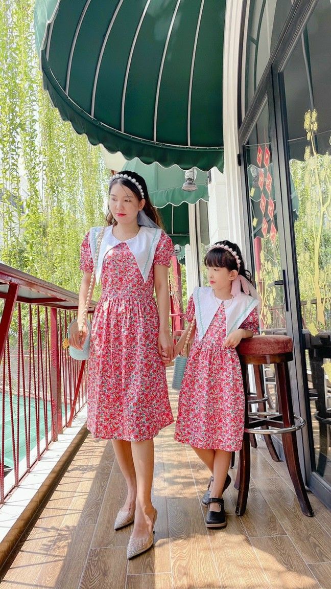 Đầm hoa cho Mẹ và Bé