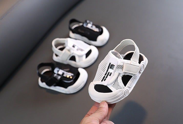 Giày sandal lưới