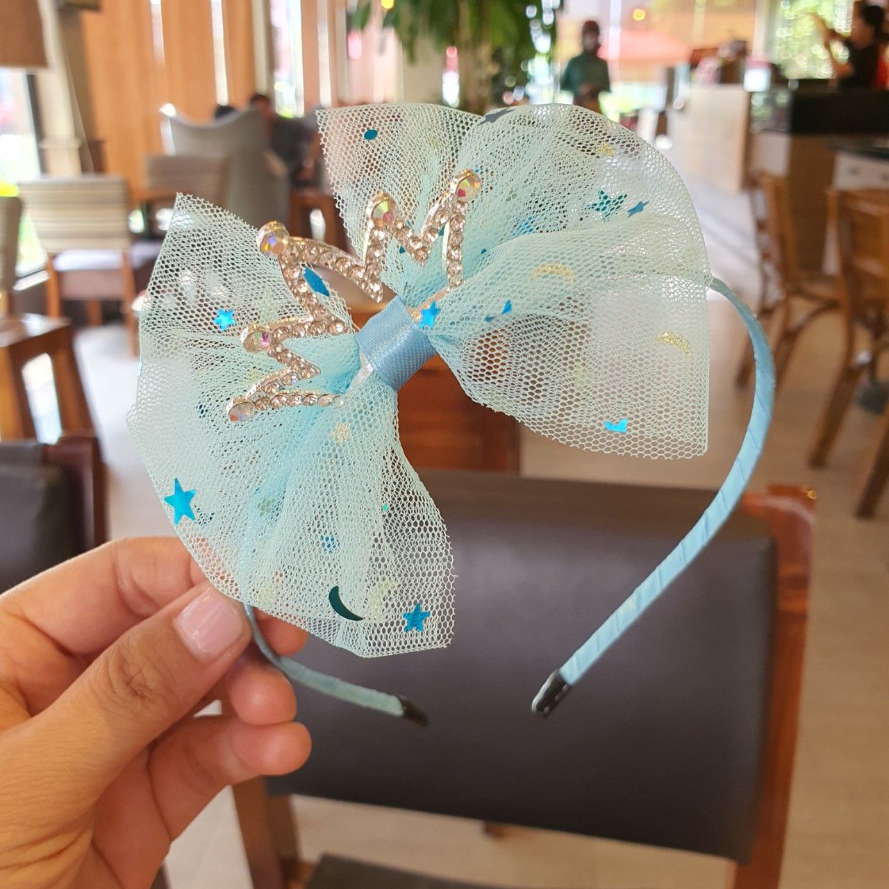 Cài tóc vương miện công chúa xinh xắn cho bé gái