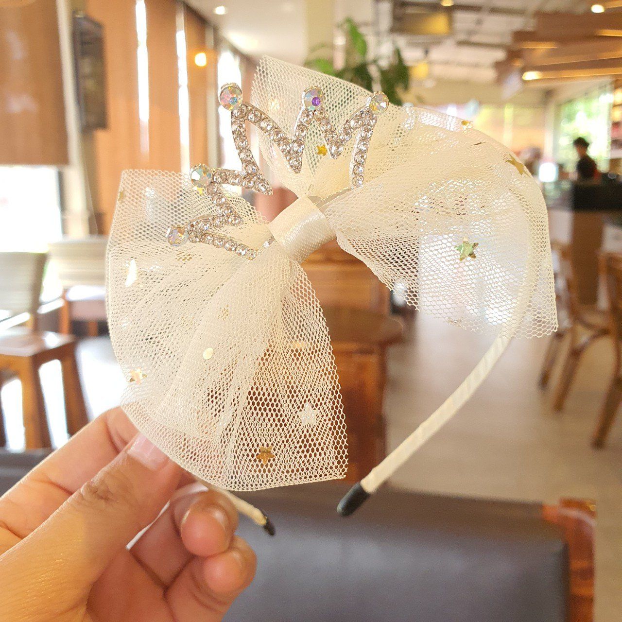 Cài tóc vương miện công chúa xinh xắn cho bé gái