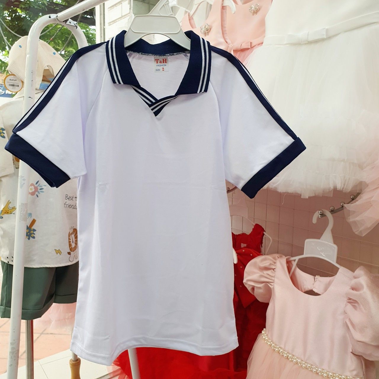 A24 _ Áo thun thể dục cổ bẻ cho học sinh cấp 1, 2 _ Beekids