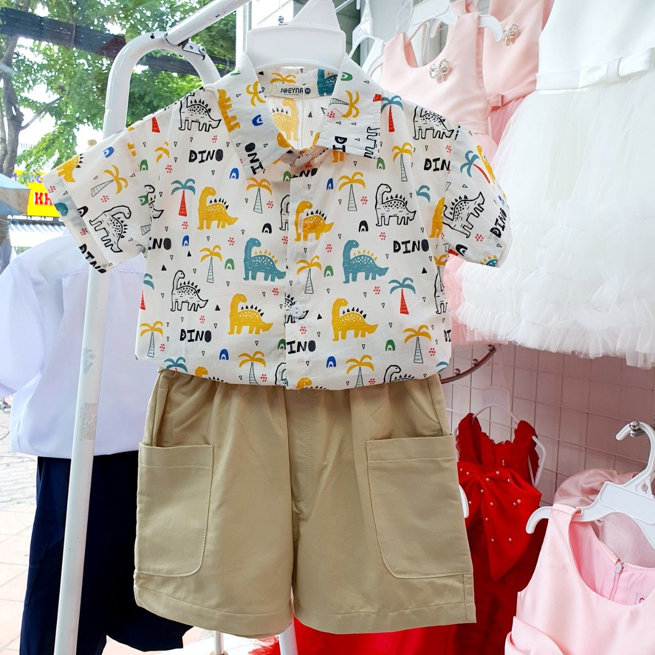 Set áo sơ mi khủng long quần kaki túi hộp cực chất