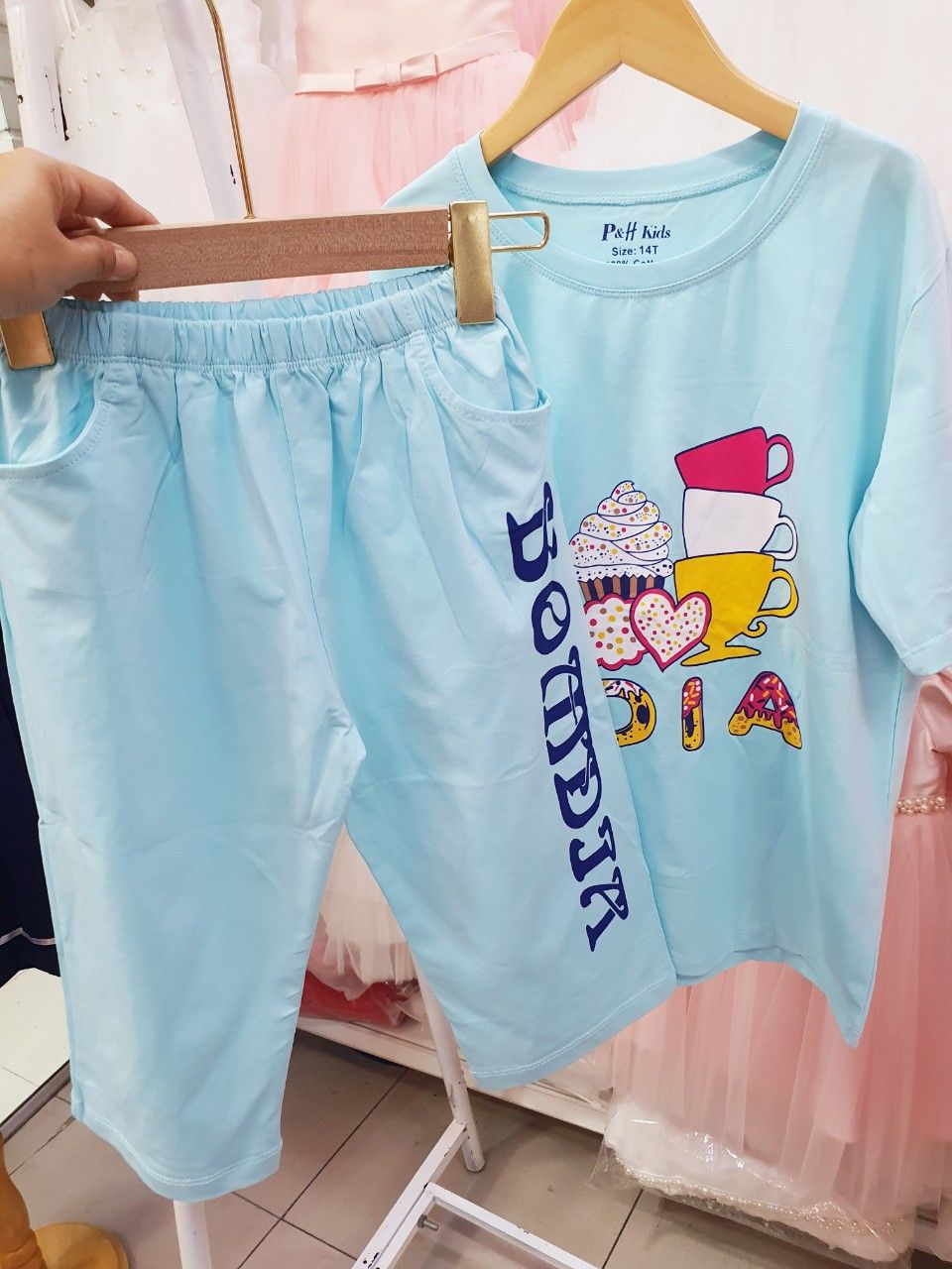 Đồ bộ lửng cotton cho bé gái từ 32kg đến 55kg họa tiết ly kem dễ thương