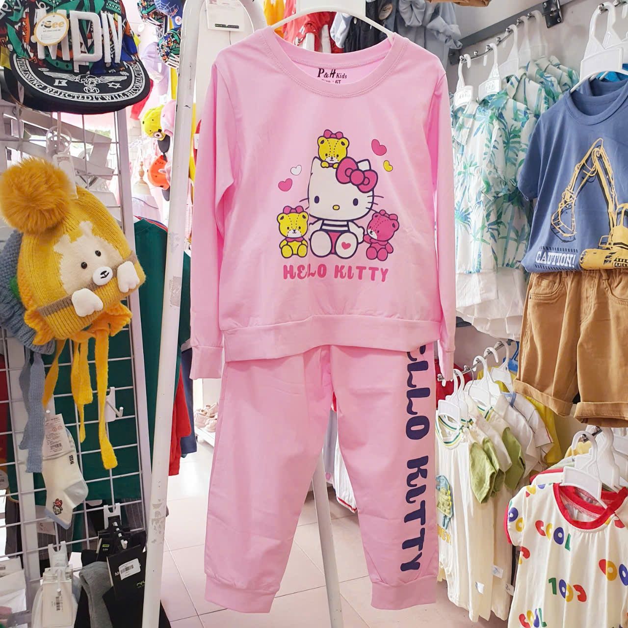 Bộ thun dài tay cho bé gái hoa tiết Hello Kitty xinh xắn