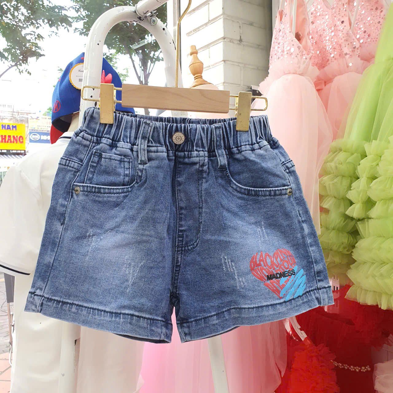 Quần jean short bé gái mềm mại co giãn, họa tiết vô cùng dễ thương Q02_Beekids