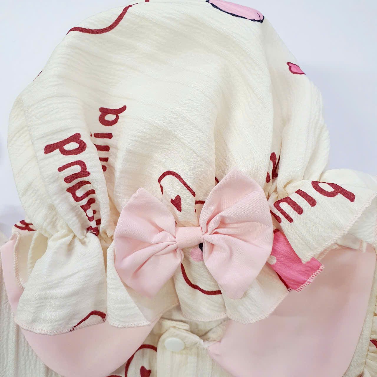 Bộ bodysuit bé gái kèm giày vải và nón họa tiết siêu dễ thương S22 _ Beekids