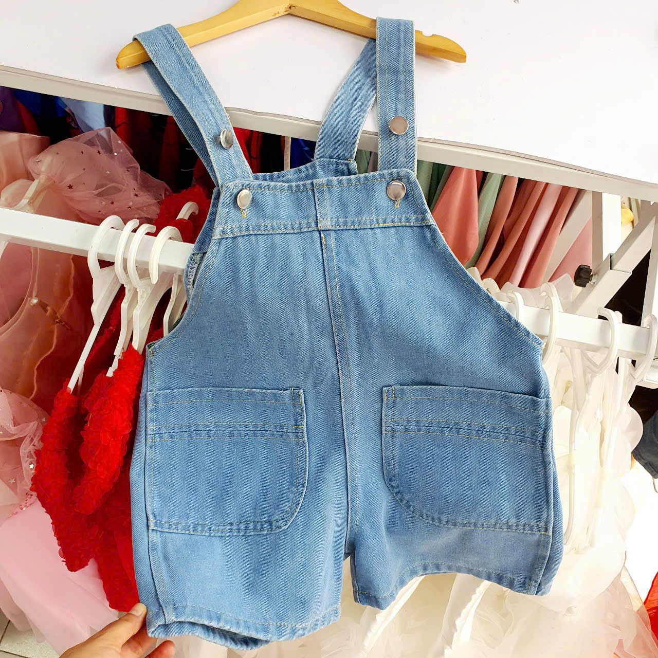 Quần yếm jean dáng short cho bé trai và bé gái phong cách Hàn Quốc Q06 _ Beekids