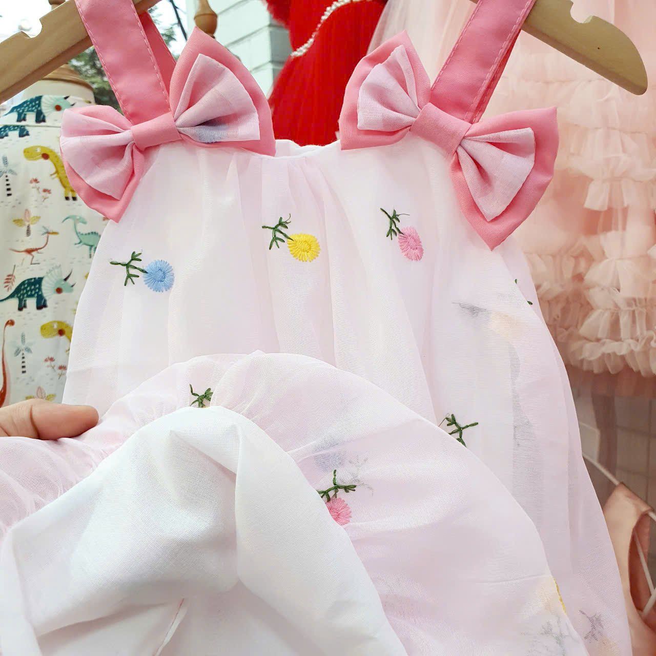 Đầm bí thêu hoa kết nơ xinh xắn cho bé gái từ 6 tháng đến 3 tuổi D14 _ Beekids