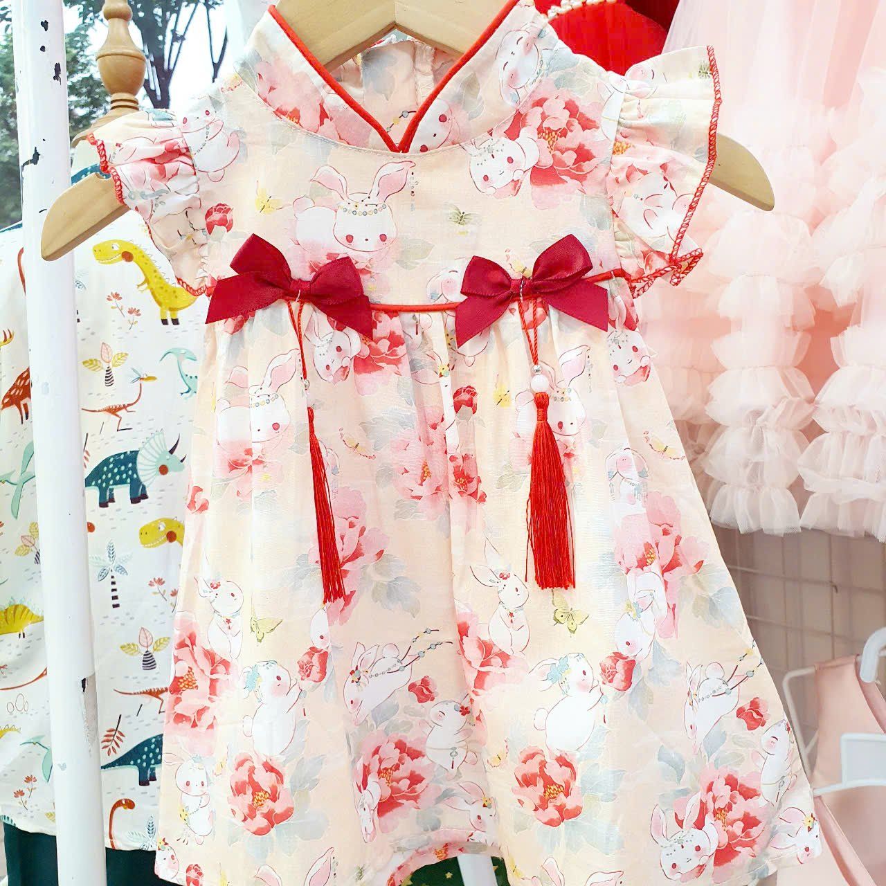 Đầm sườn xám cho bé gái từ 6 tháng đến 3 tuổi họa tiết thỏ xinh xắn D11 _ Beekids