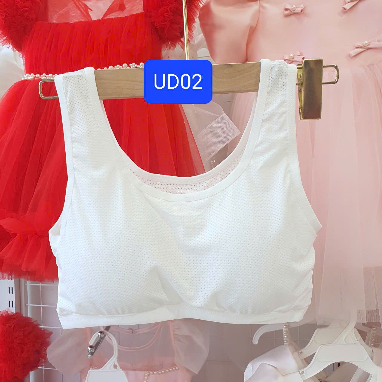 C01 _ Áo lá bra cho bé gái từ 40kg đến 55kg mút may liền chất cotton thoáng khí mềm mại - Beekids