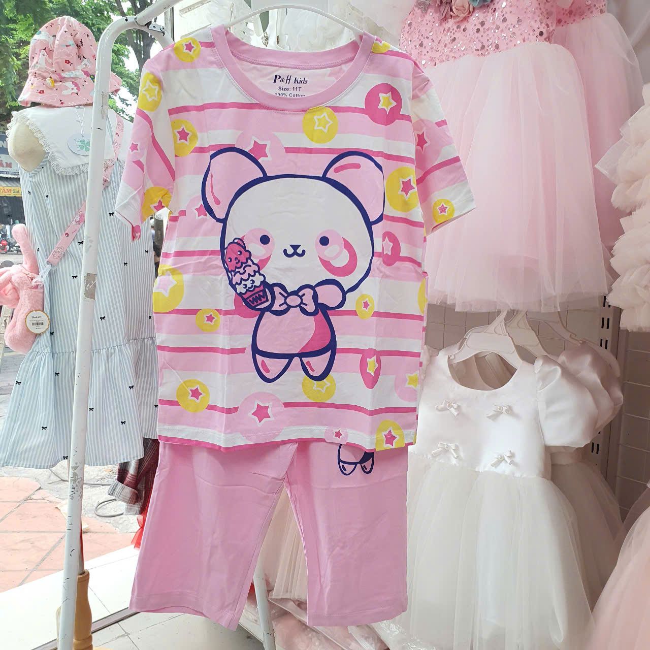 DB25 _ Đồ bộ lửng bé gái họa tiết gấu ngôi sao chất cotton mềm mát _ Beekids