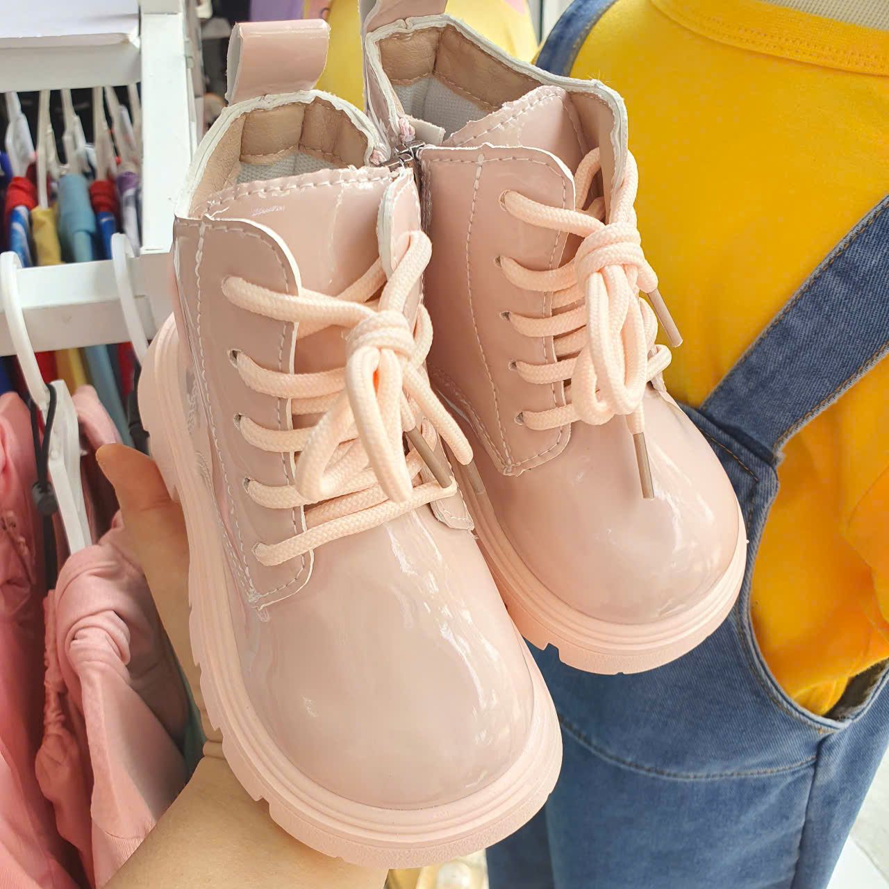 GI06 _ Giày boot bé gái da bóng màu hồng xinh xắn ngọt ngào _ Beekids