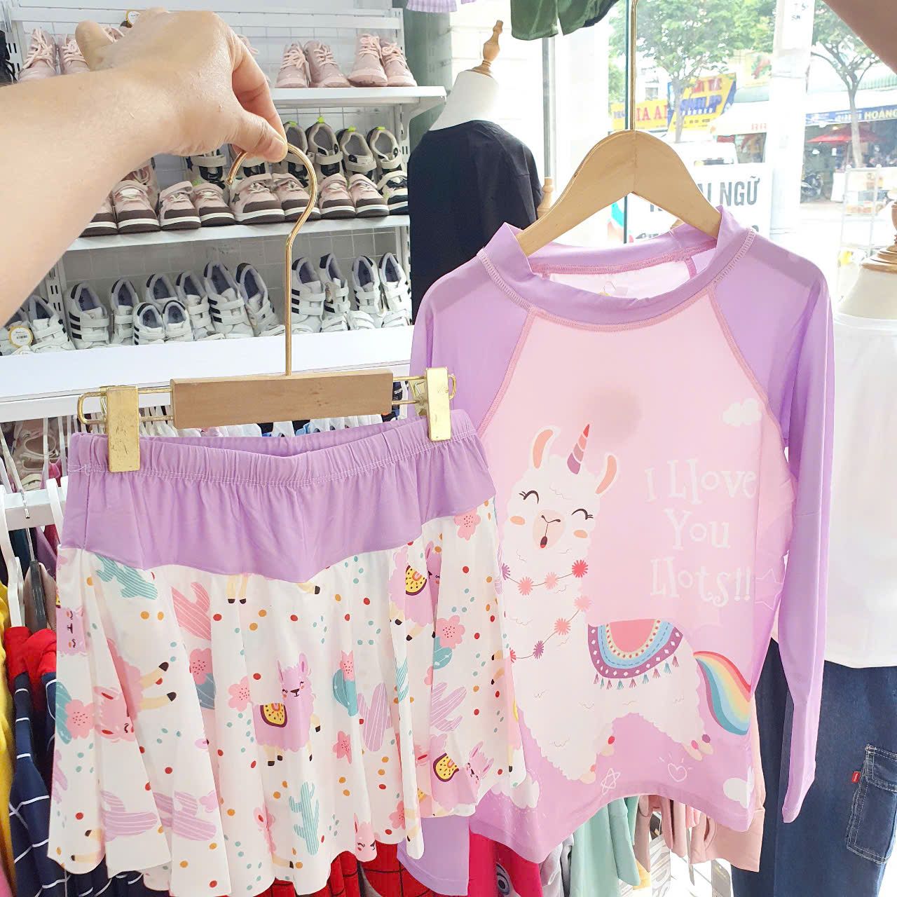 BB06 _ Đồ bơi bé gái dài tay họa tiết ngựa Pony dễ thương _ Beekids